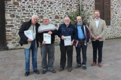 Ehrung anlässlich der JHV des LV in Wolmirstedt von li: Manfred Freitag, Günter Horst, Hans-Jürgen Fieber, Fritz Drüen, Mike Hennings